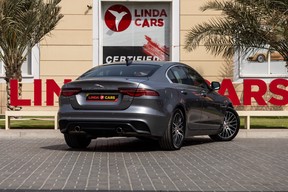 Jaguar XE 2020