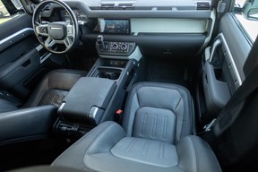 Land Rover Defender 110 2021