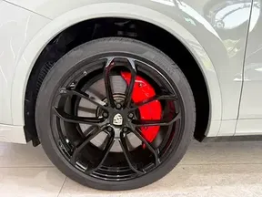 Porsche Cayenne Turbo 2020