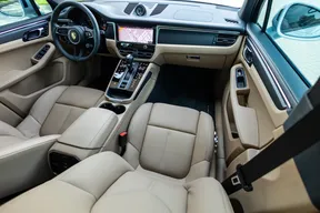 Porsche Macan 2025