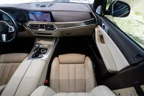 BMW X7 50 2019