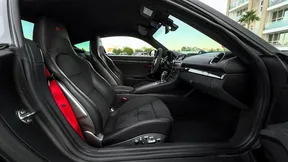 Porsche Cayman 718 GT4 2023