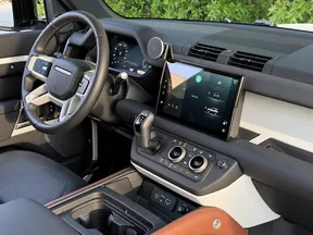 Land Rover Defender 90 2024
