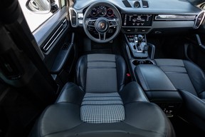 Porsche Cayenne GTS Coupé 2021