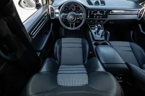 Porsche Cayenne GTS Coupé 2021