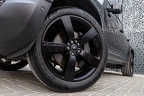 Land Rover Defender 110 2022