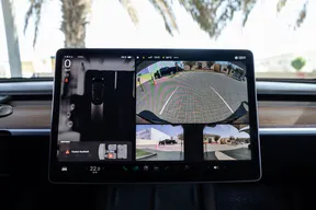 Tesla Model Y Long Range 2024