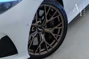 Aston Martin DB12 2024