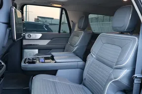 Lincoln Navigator 2023