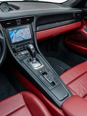 Porsche 911 Carrera GTS 2018