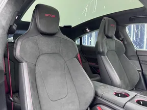 Porsche Taycan GTS 2023