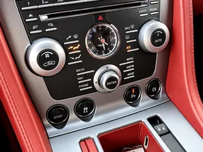 Aston Martin DB9 2010