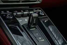 Porsche 911 Carrera 2025