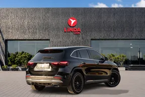 Mercedes-Benz GLA 200 2025