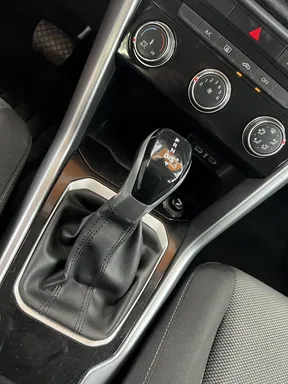 Volkswagen T-Roc 2024