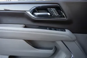 GMC Yukon 2025