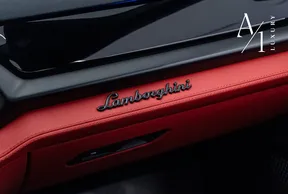 Lamborghini Urus 2025