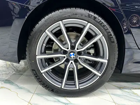 BMW 3 Series 325 2025