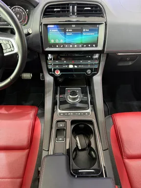 Jaguar F-Pace 2019