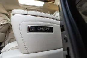 Lexus LM 350h 2024