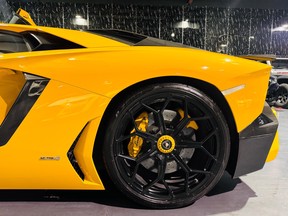 Lamborghini Aventador 2014
