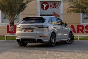 Porsche Cayenne GTS 2021