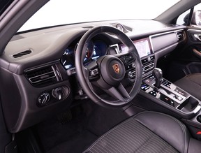 Porsche Macan T 2024