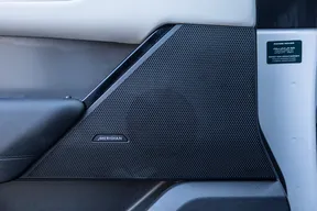 Land Rover Range Rover Velar 2025