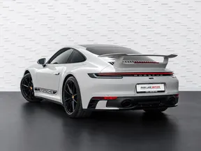 Porsche 911 Carrera 2024