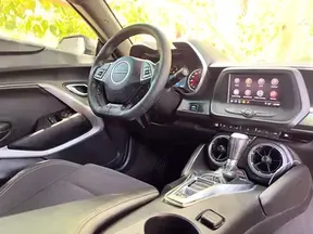 Chevrolet Camaro 2021