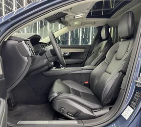 Volvo S90 2023