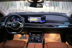 BMW 7 Series 735 2025