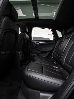 Porsche Macan T 2025