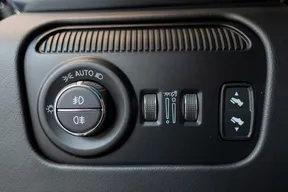 Jeep Grand Wagoneer 2023