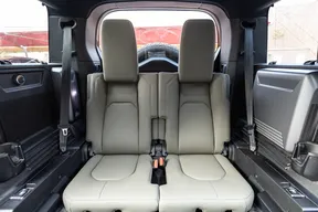 Land Rover Defender 110 2024