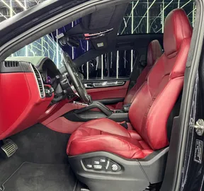 Porsche Cayenne GTS Coupé 2021