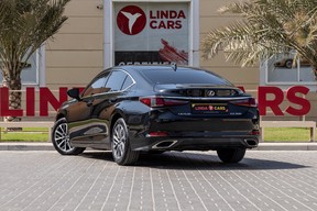 Lexus ES 350 2023