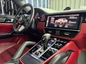 Porsche Cayenne GTS Coupé 2021