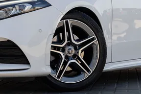 Mercedes-Benz A-Class 200 2021