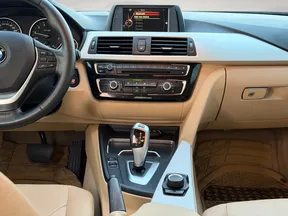 BMW 3 Series 320 2017