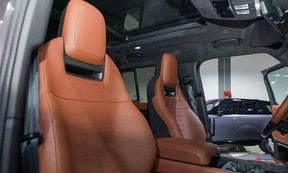 Land Rover Defender 110 2025