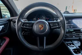Porsche Macan 2023