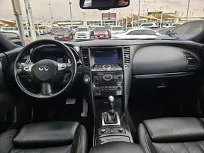 Infiniti QX70 2016