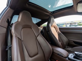 Porsche 911 Carrera 2024