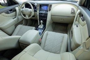 Infiniti QX70 2019