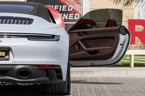 Porsche 911 Carrera GTS 2023