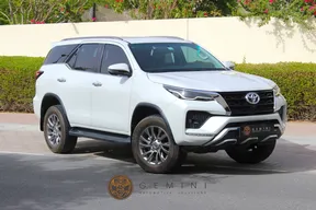 Toyota Fortuner 2023