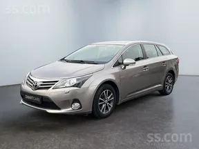 Toyota Avensis 2015