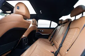 BMW 3 Series 330 2019