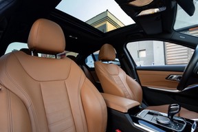 BMW 3 Series 330 2019